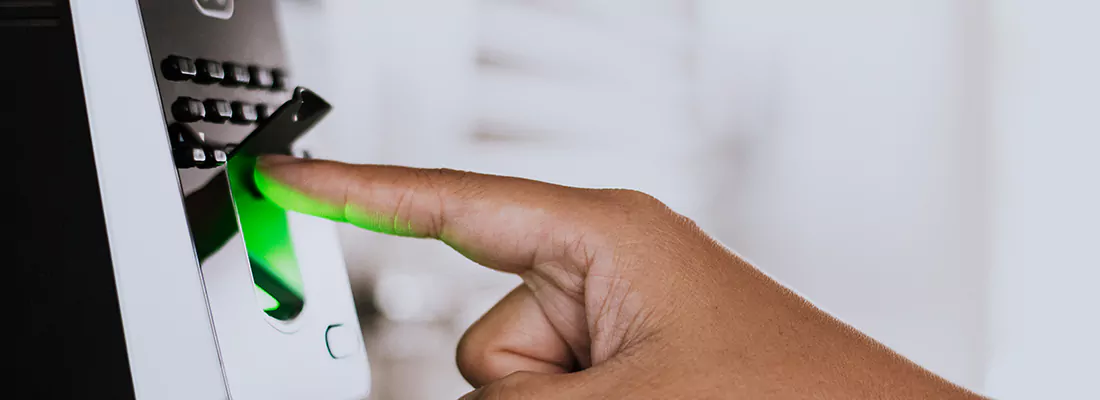 Smart Gate Locks with Remote Access Features in Tamiami, FL